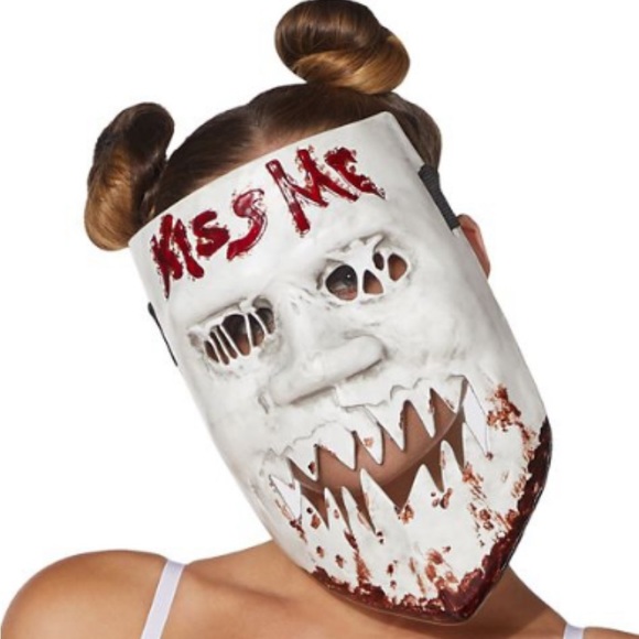 KISS ME mask Purge: Election Year - Picture 1 of 5